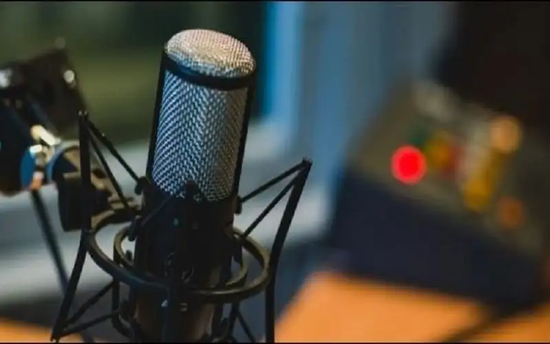 بينها 11 مذيعا .. شواغر لدى