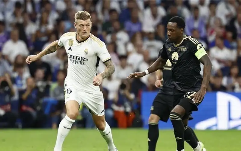 كروس يحرج أنشيلوتي