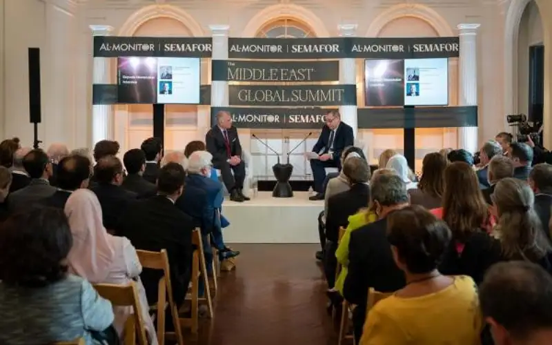 الملك يحذر من تجاوز الفلسطينيين في