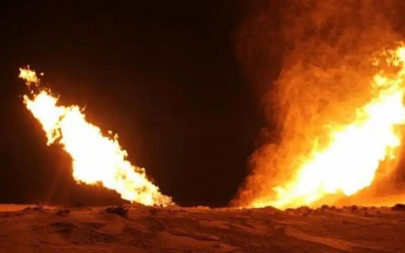 مصرع 4 أشخاص وإصابة 5 بانفجار