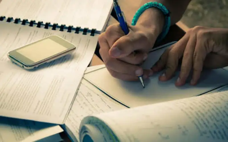 نصائح تساعد الطلاب على التركيز في