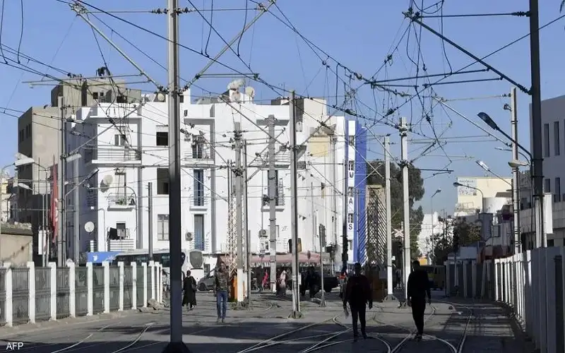 الرئيس التونسي يقيل مدير شركة الكهرباء