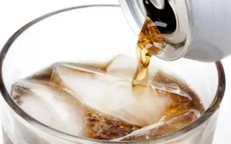 مشروبات الدايت تسبب الاكتئاب.. دراسة صادمة