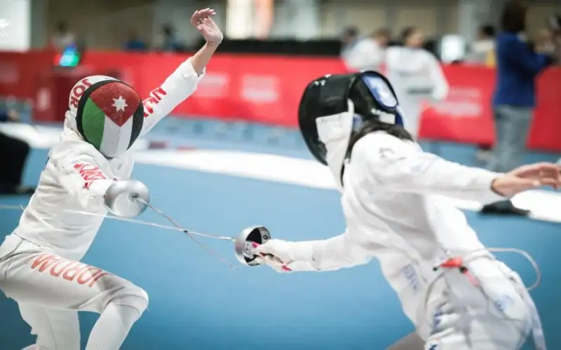 منتخب المبارزة يستهل مشاركته في دورة