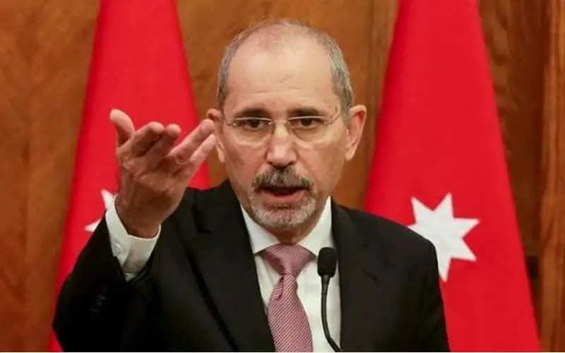 الصفدي: عملية تهريب ناجحة من بين