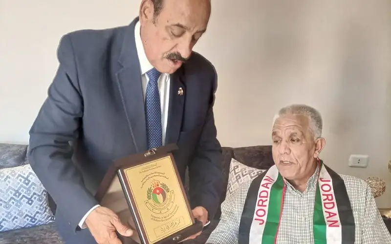 اللواء الشوبكي يتفقد عددا من رفقاء