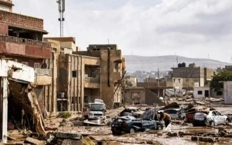 دانيال تطيح بـ8 مسؤولين ليبيين