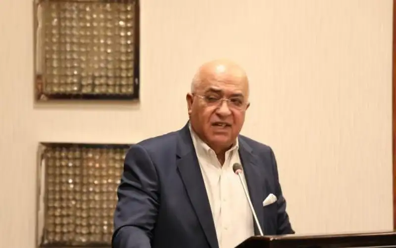 المعايطة: نحن على مسافة واحدة من