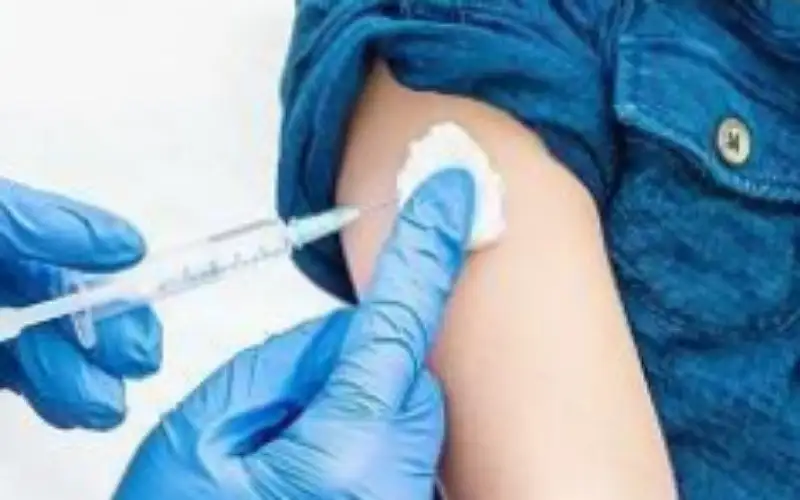 سؤال نيابي عن لقاح طلبة المدارس