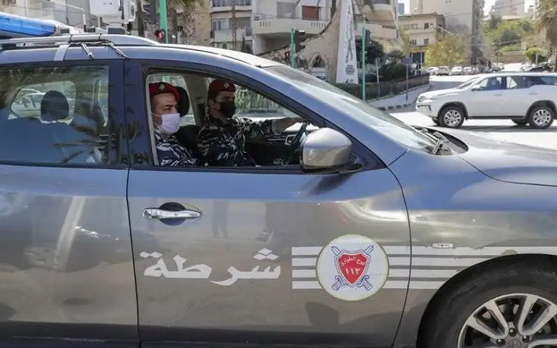 لبنان يعلن توقيف مطلق النار على