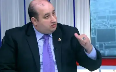 الخطيب: لا واسطة أو محسوبيات في