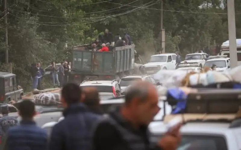 فرار 19 ألف شخص على الأقل