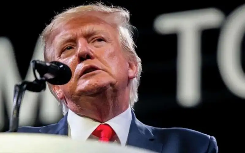 تفاصيل جديدة حول القضايا التي يحاكم