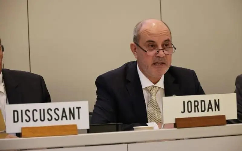 الحكومة: ملتزمون بالنظام التجاري العالمي رغم