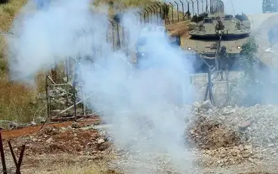 تراشق بالقنابل الدخانية بين الجيشين اللبناني