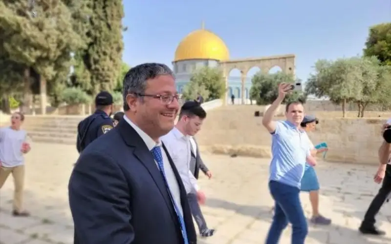 الاحتلال: خلية إيرانية تخطط لاغتيال بن