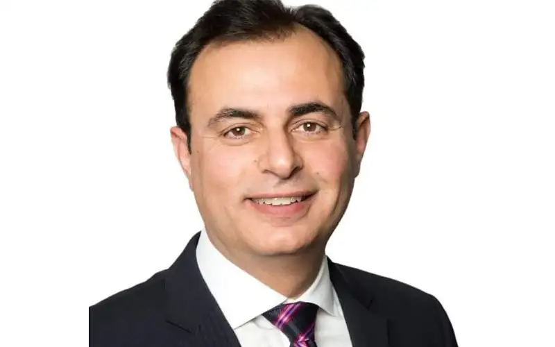 الدكتور القرعان.. أردني من الطفيلة يسجل