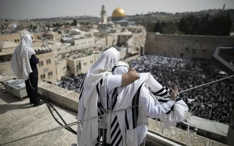 تحضيرات لاقتحامات مكثفة وإدخال قرابين للأقصى