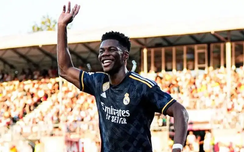 ريال مدريد يعبر جيرونا بثلاثية ويسترد