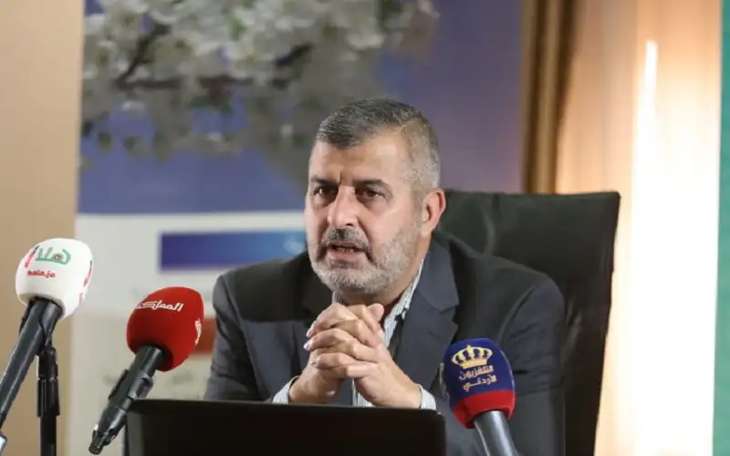 الخرابشة: الطاقة المتجددة ليست ترفا