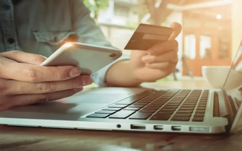 صدور خدمات الدفع الإلكتروني بين الأردن