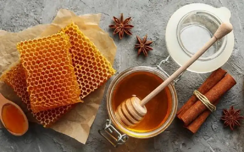 فوائد العسل أثناء الحمل .. ومتى