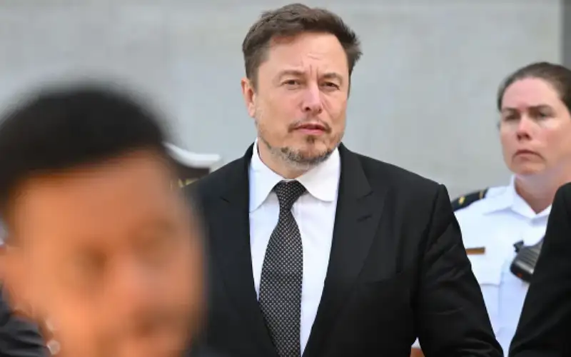 إيلون ماسك يواجه دعاوى قضائية ..
