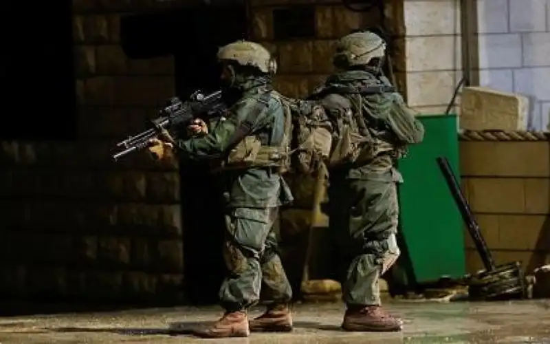 اشتباكات مسلحة بين فلسطينيين وقوات الاحتلال