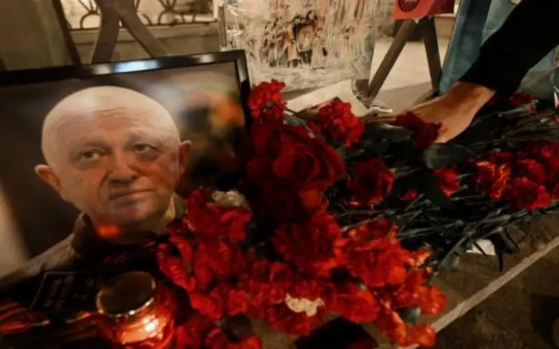 بوتين يلمح إلى أن سقوط طائرة