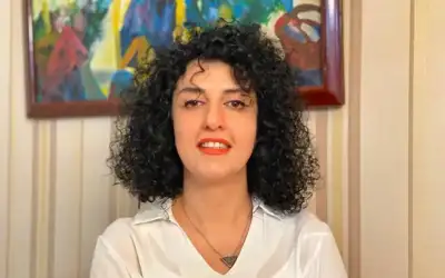 الإيرانية نرجس محمدي تفوز بجائزة نوبل