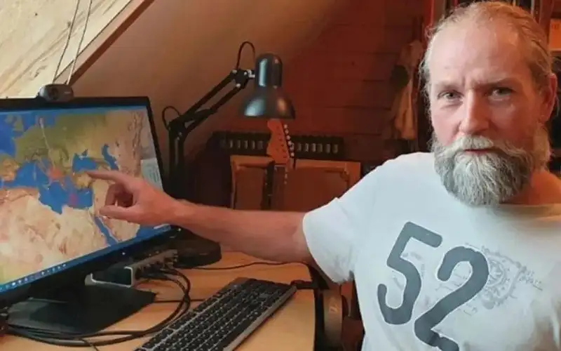 تعليق جديد للعالم الهولندي