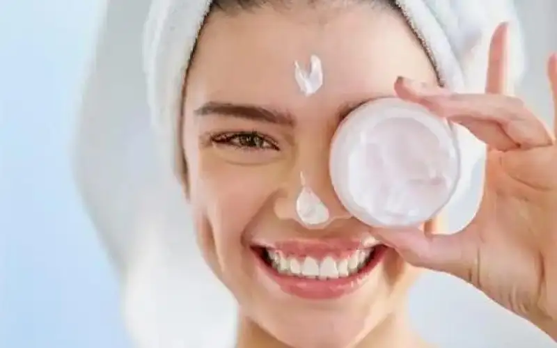 وصفة طبيعية لترطيب البشرة الجافة