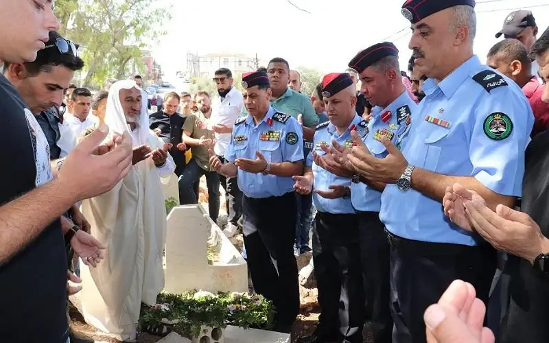 تشييع جثمان النقيب هايل محمد بني