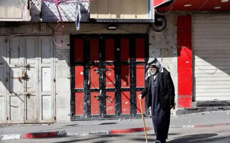 الإضراب يعم مدن الضفة الغربية