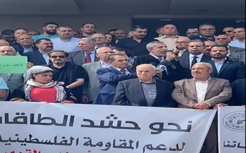 نقابيون أردنيون: سنقف أمام مجمع النقابات