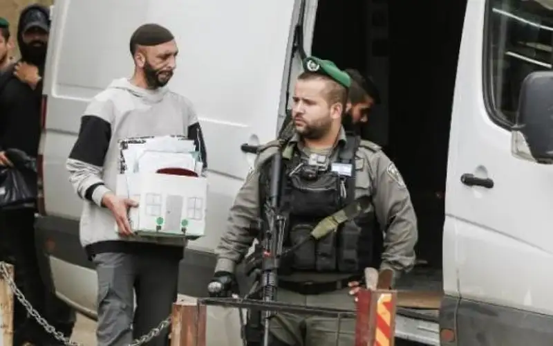 الإدارة الإسرائيلية تقرر إغلاق مكاتب إصدار