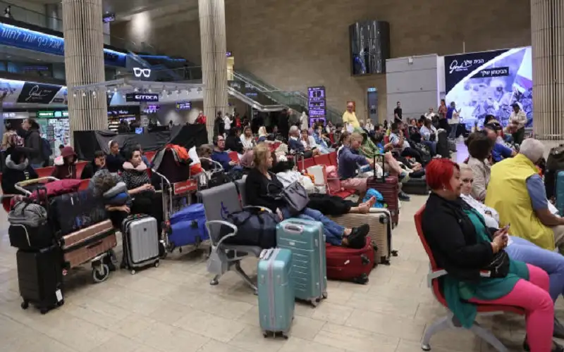 شركات طيران تلغي رحلاتها إلى تل