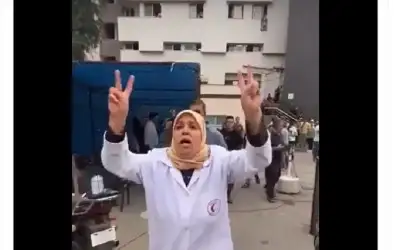 ممرضة فلسطينية تتلقى نبأ استشهاد زوجها