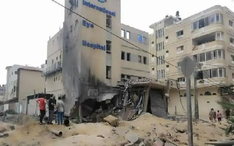 الاحتلال يدمر المستشفى الدولي للعيون في