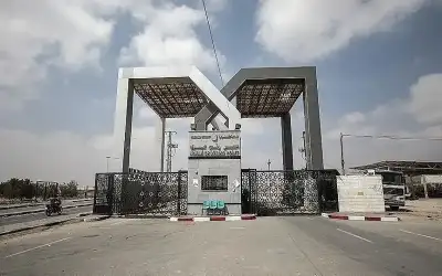 مصادر مصرية: تعطل العمليات عند معبر