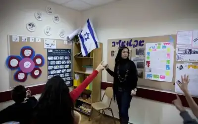 الاحتلال يعلق التعليم حتى الخميس