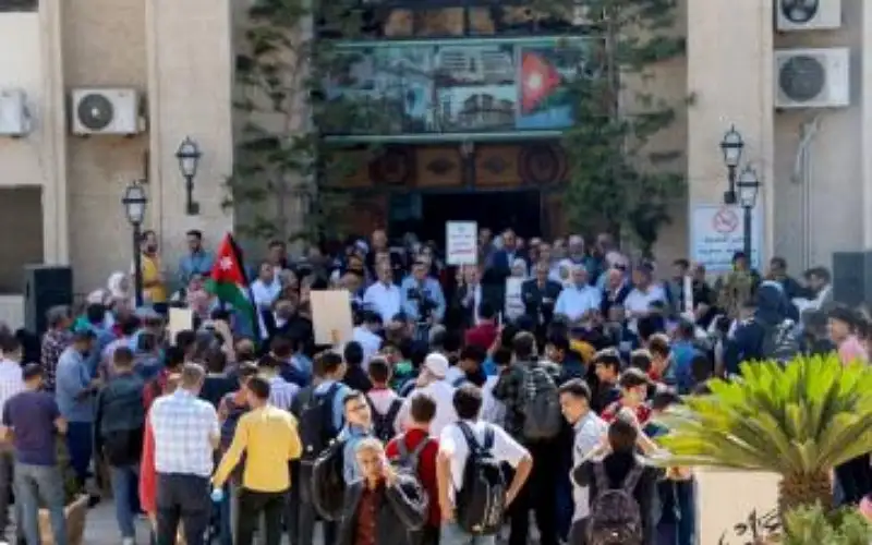 وقفات تضامنية مع الشعب الفلسطيني باربد