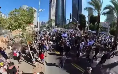 مظاهرة في تل أبيب تطالب بإقالة