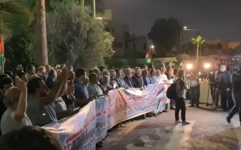 رفضا لدعم أمريكا وانحيازها للاحتلال.. أردنيون