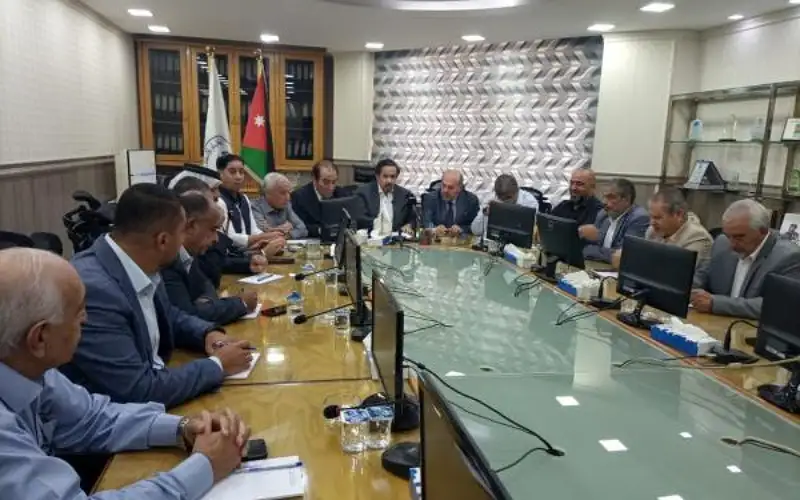 نقابة المقاولين تتبرع بـ 100 ألف