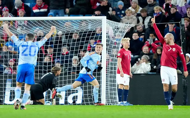 تأهل إسبانيا وتركيا واسكتلندا إلى بطولة