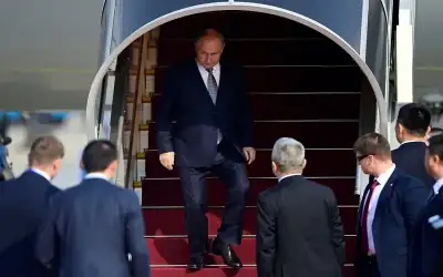 بوتين يصل إلى الصين