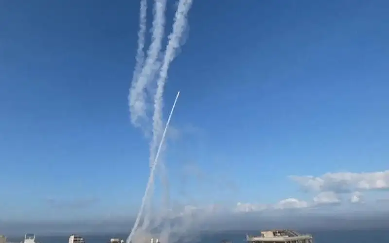 القسام تقصف تحشدات الاحتلال بقاعدة تسيلم