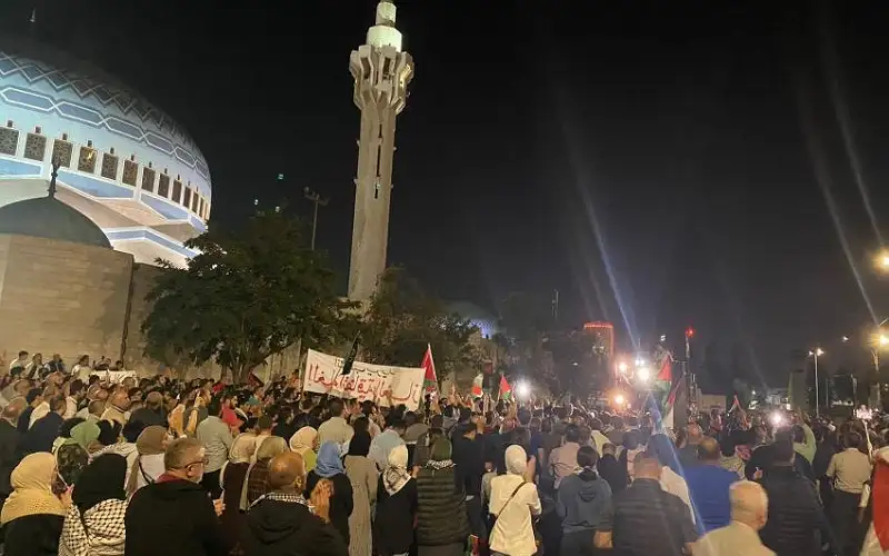 فعالية حاشدة بالعبدلي .. والأمن يمنع