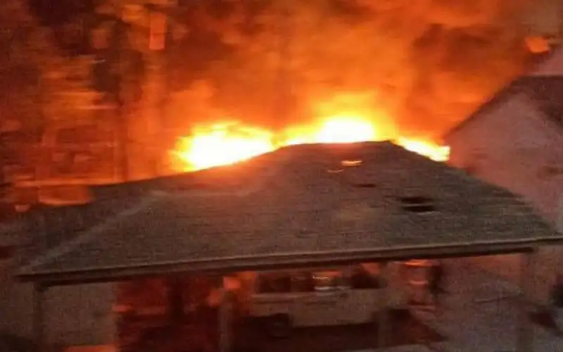 شهداء باستهداف الاحتلال المستشفى المعمداني وسط